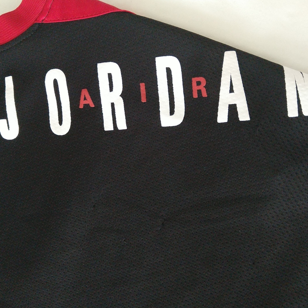 JORDAN A I R - black , red ,& white boys matching active, sports sets size 4 . - Picture 5 of 14